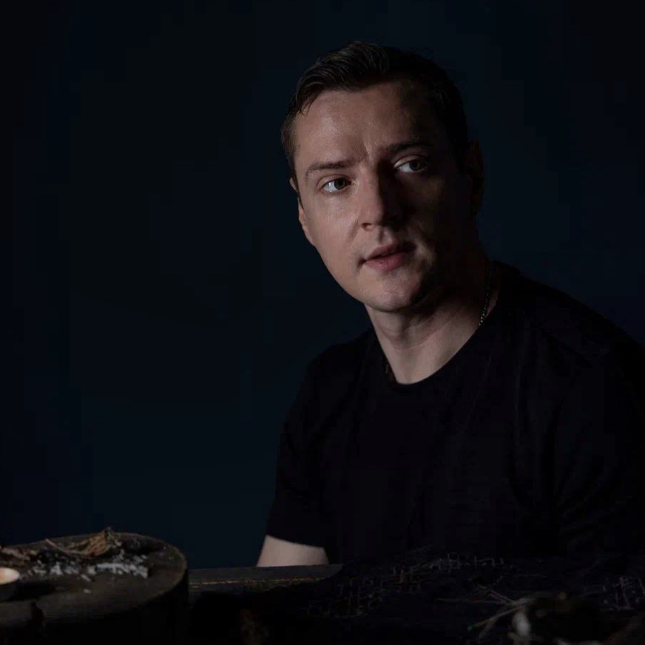 Дмитрий Волхов